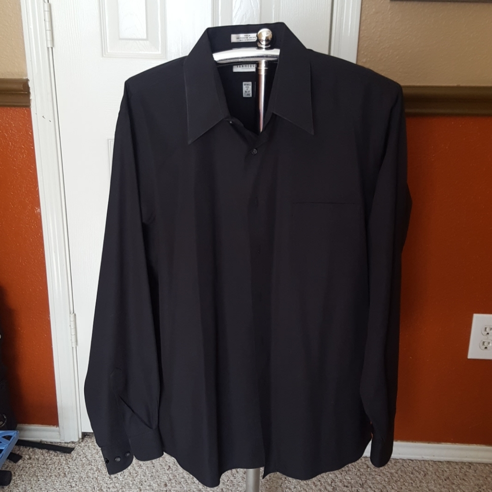 Van Heusen poplin shirt